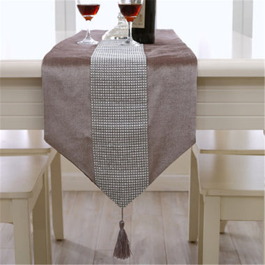 Modern Style Table Runner