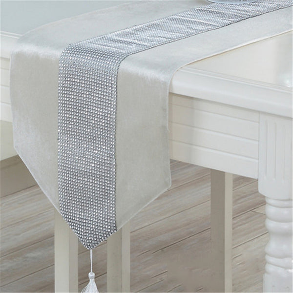 Modern Style Table Runner